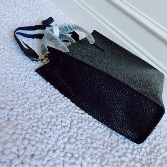 Barneys New York 
100%  Leather Satchel black - Picture 13 of 13